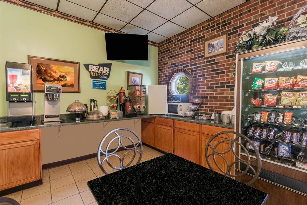 Travelodge By Wyndham Airport Platte City Bagian luar foto