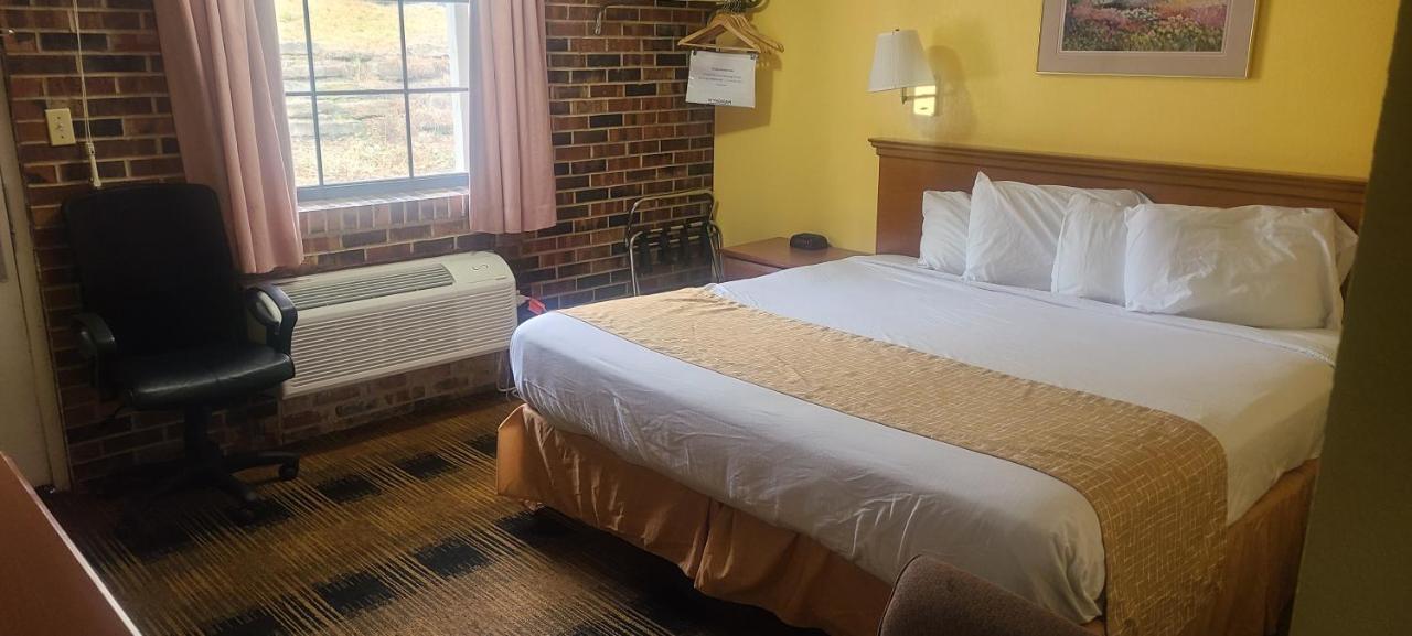 Travelodge By Wyndham Airport Platte City Bagian luar foto